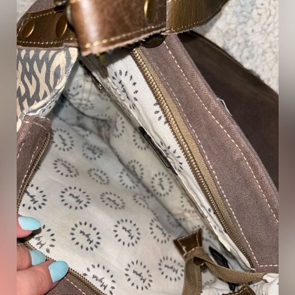 Purse   - Picture 3 of 5